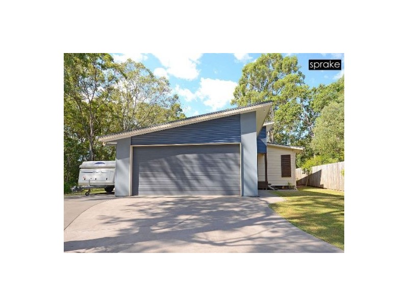 17 Cumberland Crt, Point Vernon QLD 4655