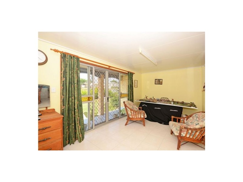 17 Clarke Street, Pialba QLD 4655