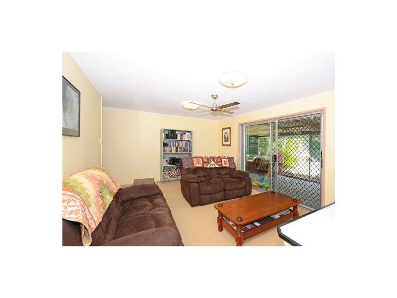 17 Clarke Street, Pialba QLD 4655