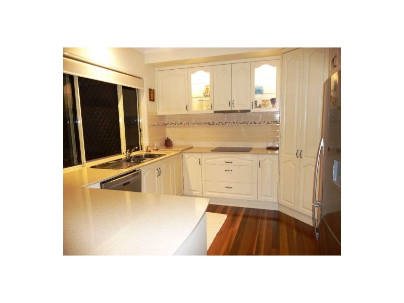 11 Arlington Crt, Kawungan QLD 4655