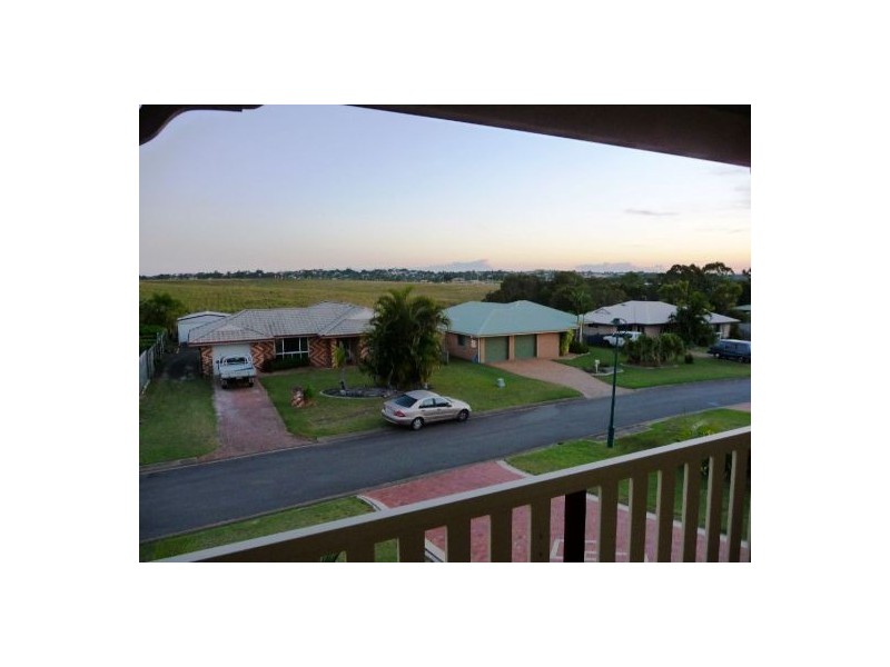 11 Arlington Crt, Kawungan QLD 4655