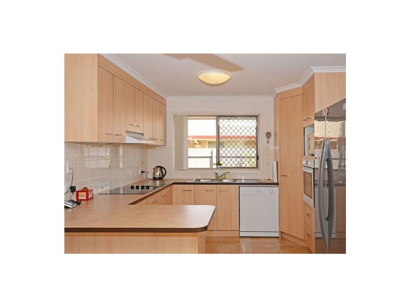 3 Lambour Court, Point Vernon QLD 4655