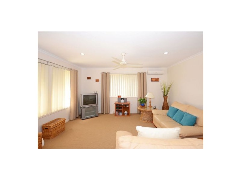 3 Lambour Court, Point Vernon QLD 4655