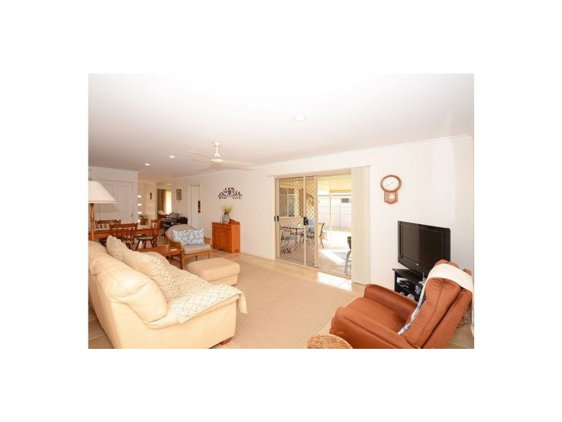 3 Lambour Court, Point Vernon QLD 4655