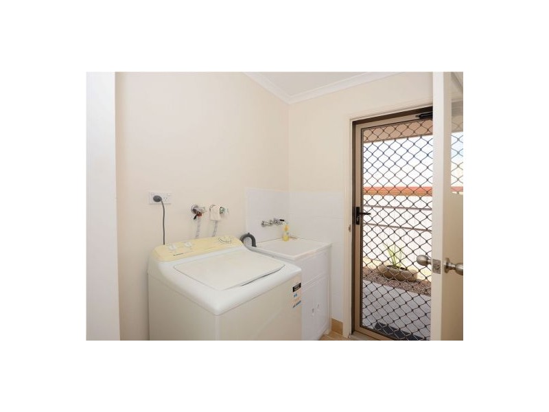 3 Lambour Court, Point Vernon QLD 4655