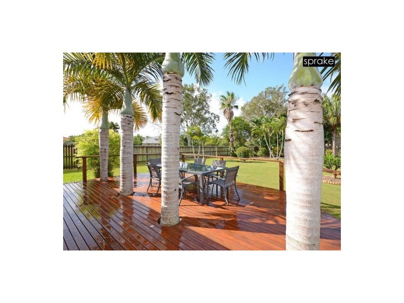 82 Long Street, Point Vernon QLD 4655