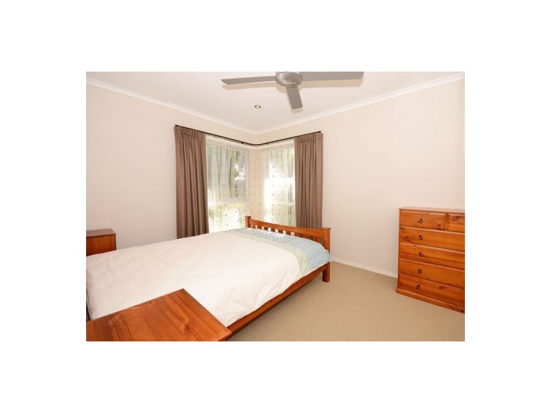82 Long Street, Point Vernon QLD 4655