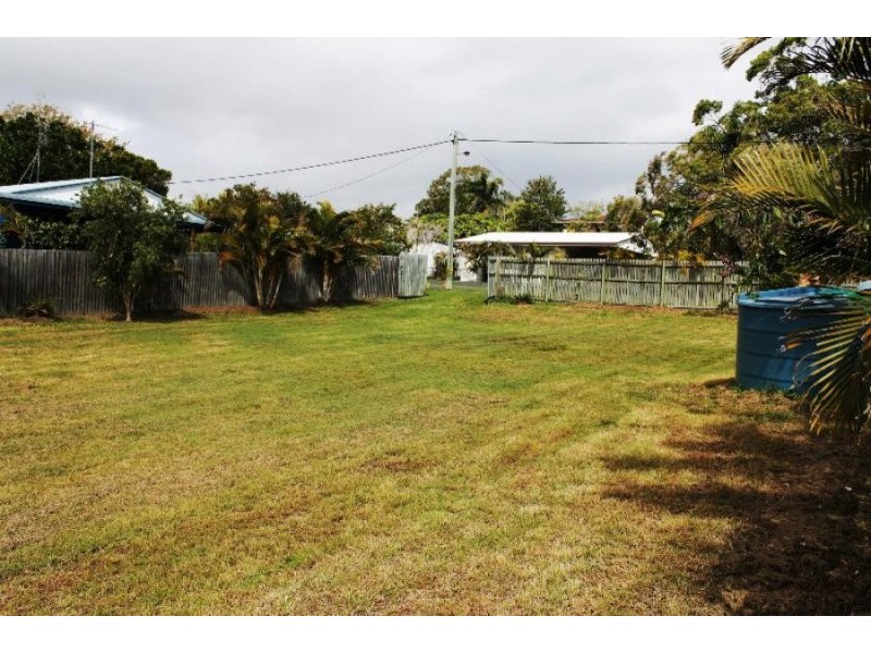 60 Totness Street, Torquay QLD 4655