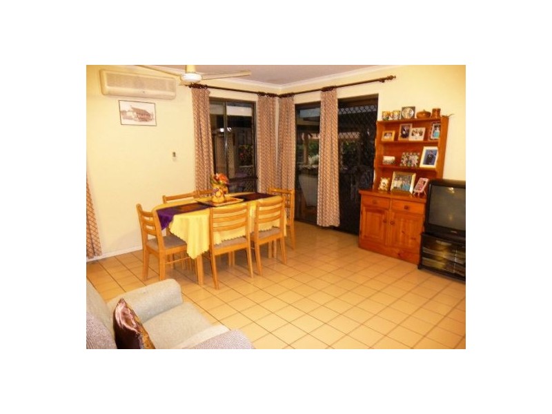 14 Paul Drive, Point Vernon QLD 4655