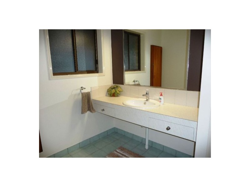 46 Kingfisher Pde, Toogoom QLD 4655