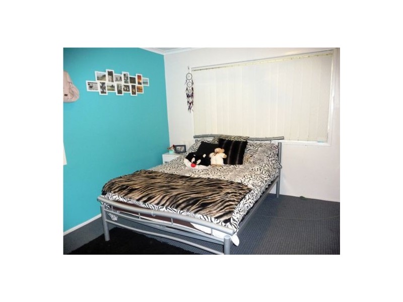 74 Lauren Street, Urangan QLD 4655