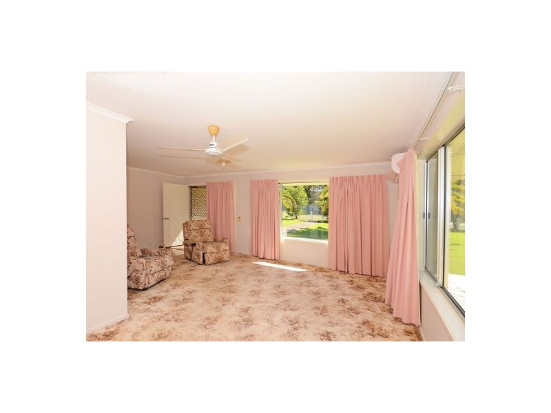 124 Oslove Drive, Booral QLD 4655