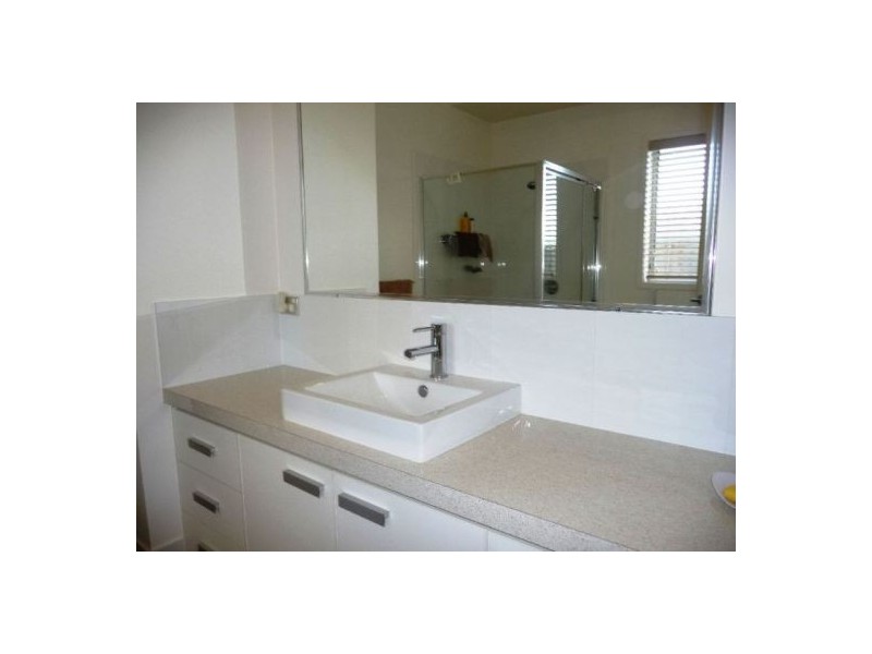 65 Endeavour Way, Eli Waters QLD 4655