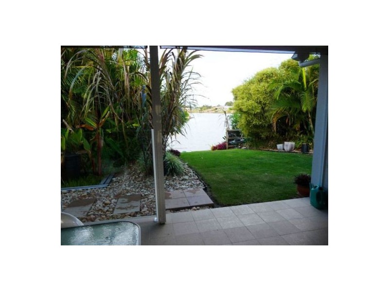 65 Endeavour Way, Eli Waters QLD 4655