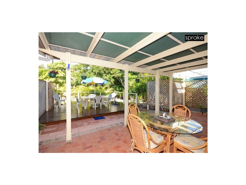 25 Wedge Street, Urraween QLD 4655