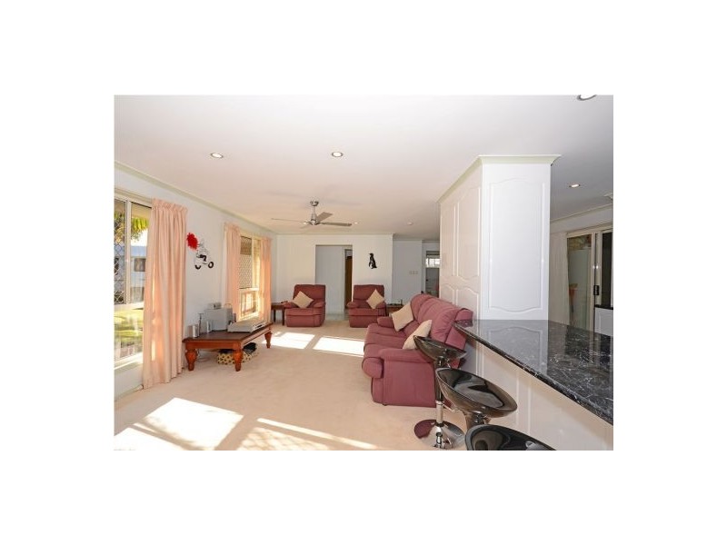 25 Wedge Street, Urraween QLD 4655