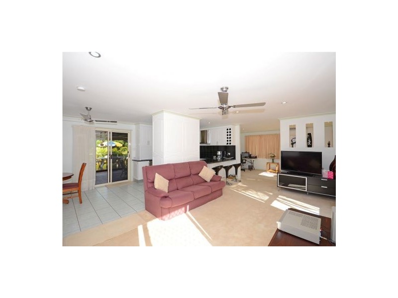 25 Wedge Street, Urraween QLD 4655