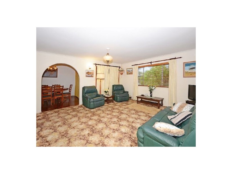 3 Maxwell St, Point Vernon QLD 4655