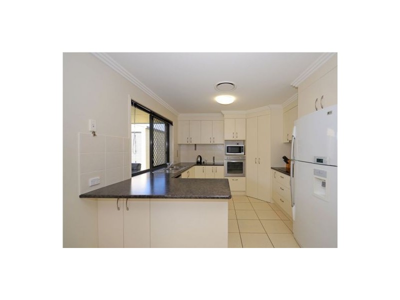 18 Bayswater Drive, Urraween QLD 4655