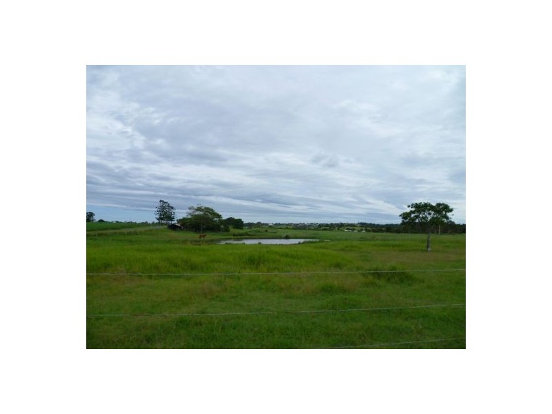 284 Lower Mountain Road, Dundowran QLD 4655