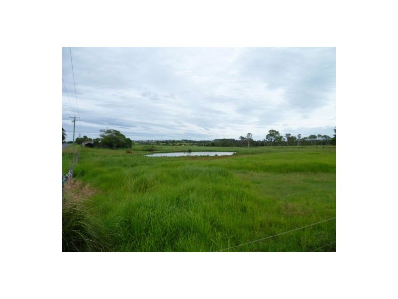 284 Lower Mountain Road, Dundowran QLD 4655