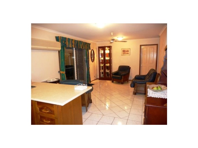 7 Rialto Crt, Urangan QLD 4655