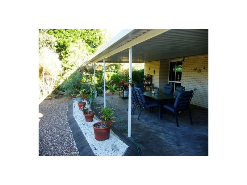 7 Rialto Crt, Urangan QLD 4655