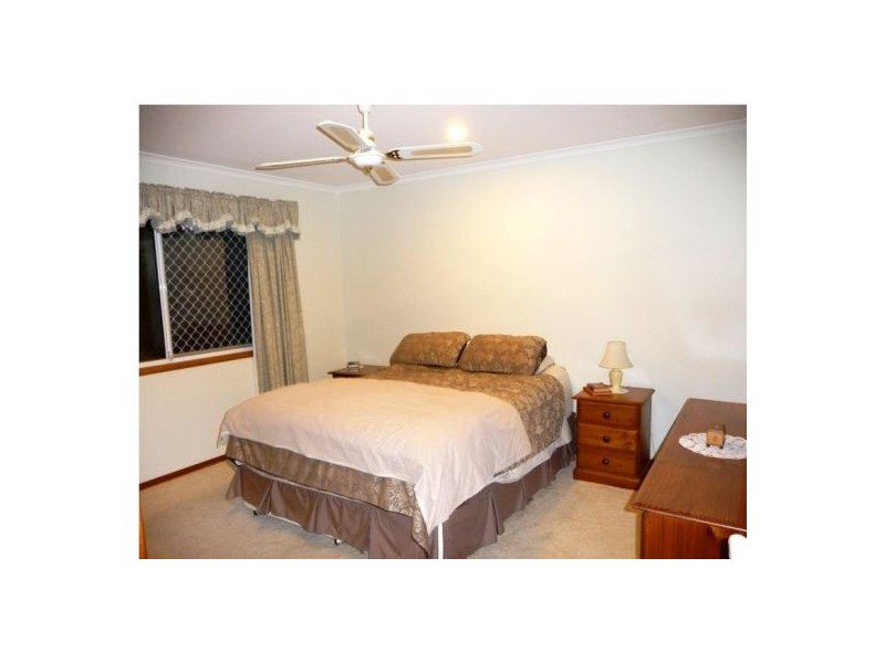 7 Rialto Crt, Urangan QLD 4655