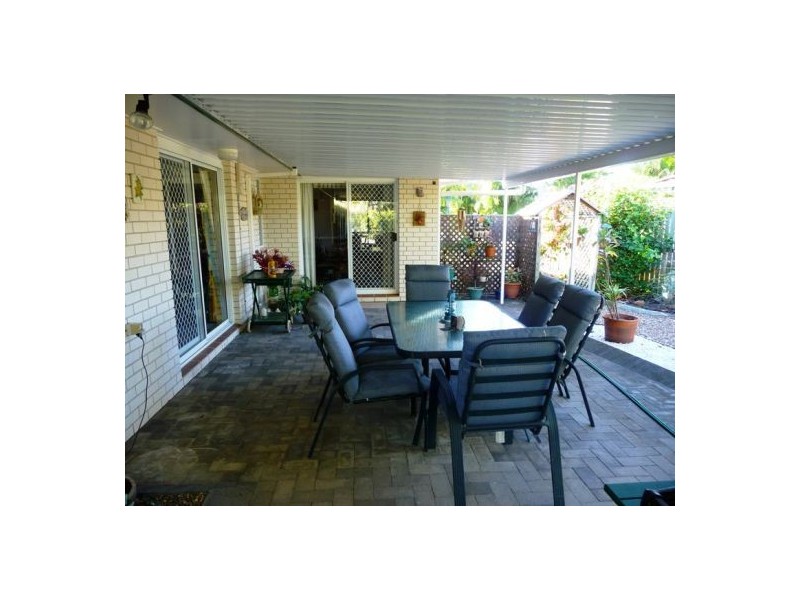 7 Rialto Crt, Urangan QLD 4655
