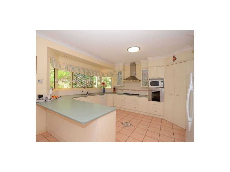5 Eliza Court, Dundowran Beach QLD 4655