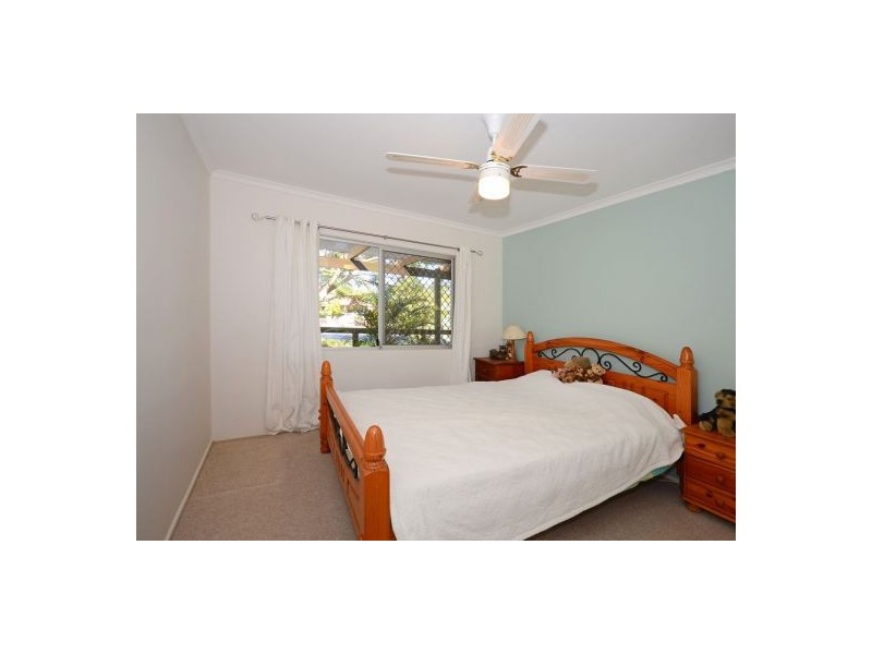 12 Carlton Street, Point Vernon QLD 4655