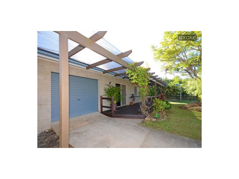 12 Carlton Street, Point Vernon QLD 4655
