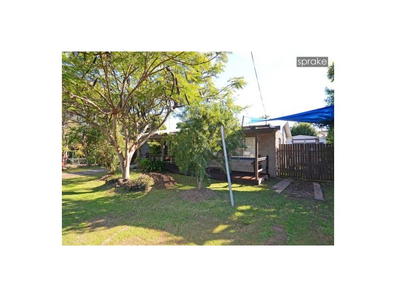 12 Carlton Street, Point Vernon QLD 4655