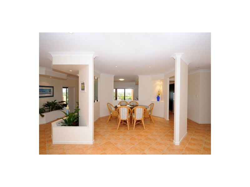 17 Scenic Crt, Dundowran Beach QLD 4655