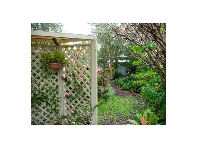 20 Kuruman St, Scarness QLD 4655