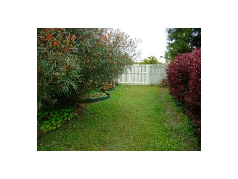 20 Kuruman St, Scarness QLD 4655