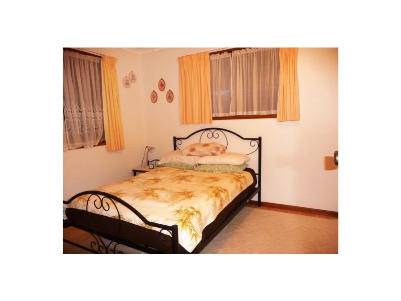 20 Kuruman St, Scarness QLD 4655