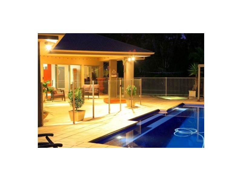 5 Mexican Court, Urangan QLD 4655
