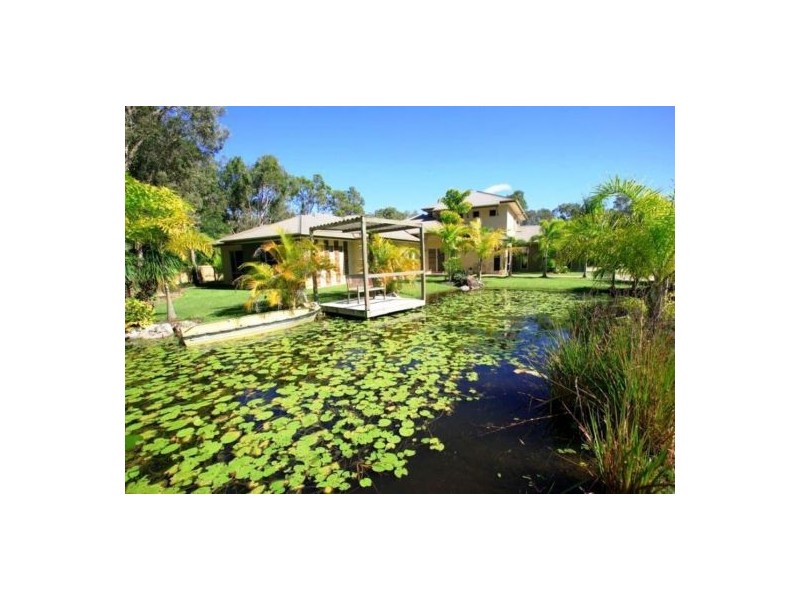 5 Mexican Court, Urangan QLD 4655