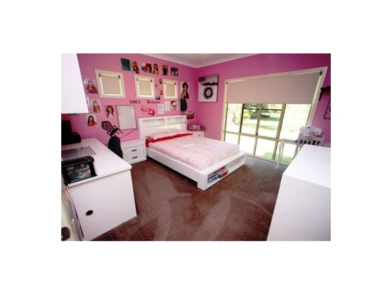 5 Mexican Court, Urangan QLD 4655