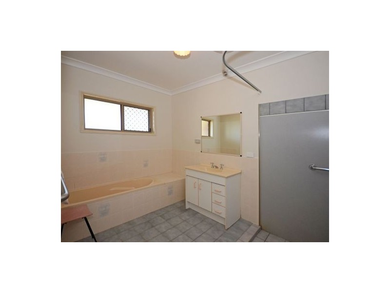 5 Nissen Court, Urraween QLD 4655