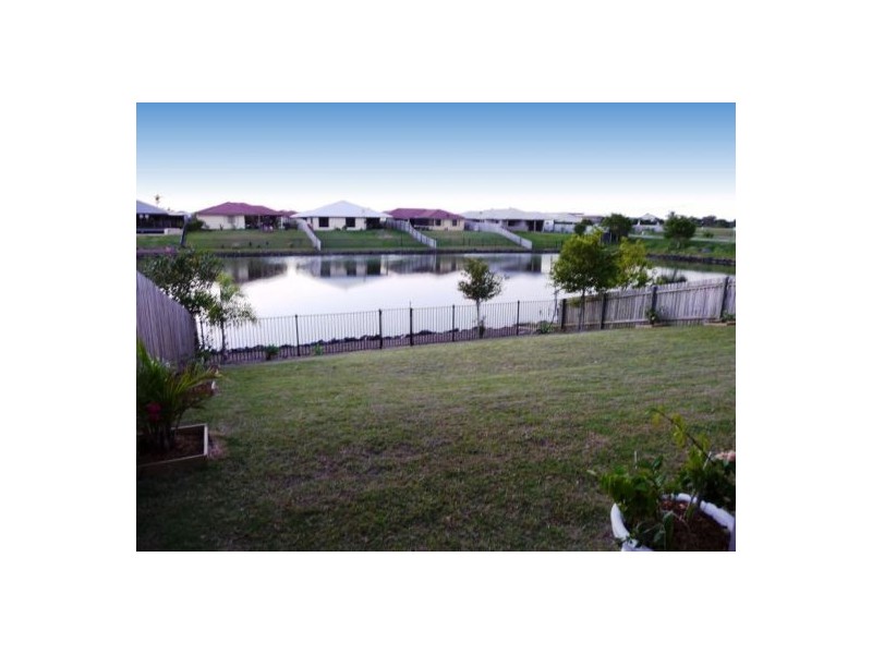 7 Lady Nelson Dr, Eli Waters QLD 4655