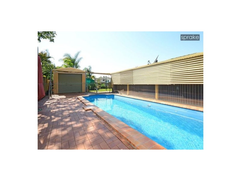 6 Caddy Avenue, Urraween QLD 4655