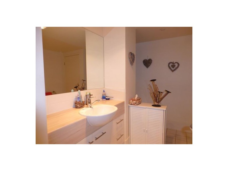 15/68 Pulgul Street, Urangan QLD 4655