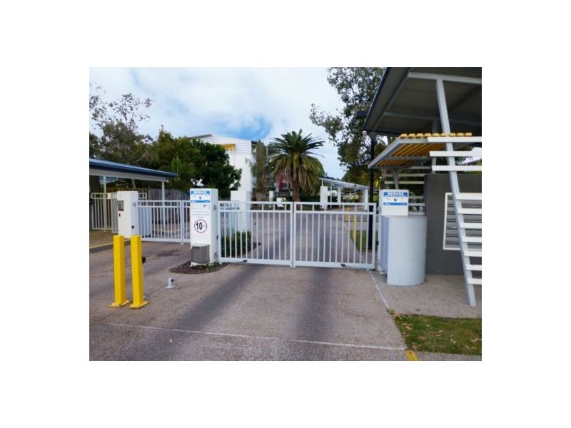 15/68 Pulgul Street, Urangan QLD 4655