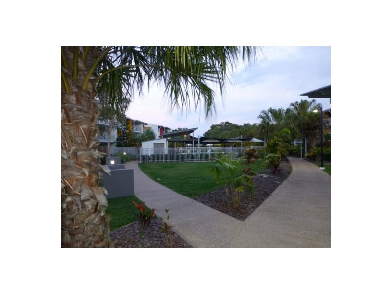 15/68 Pulgul Street, Urangan QLD 4655