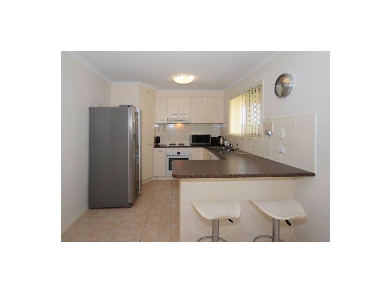 16 Kensi Court, Point Vernon QLD 4655