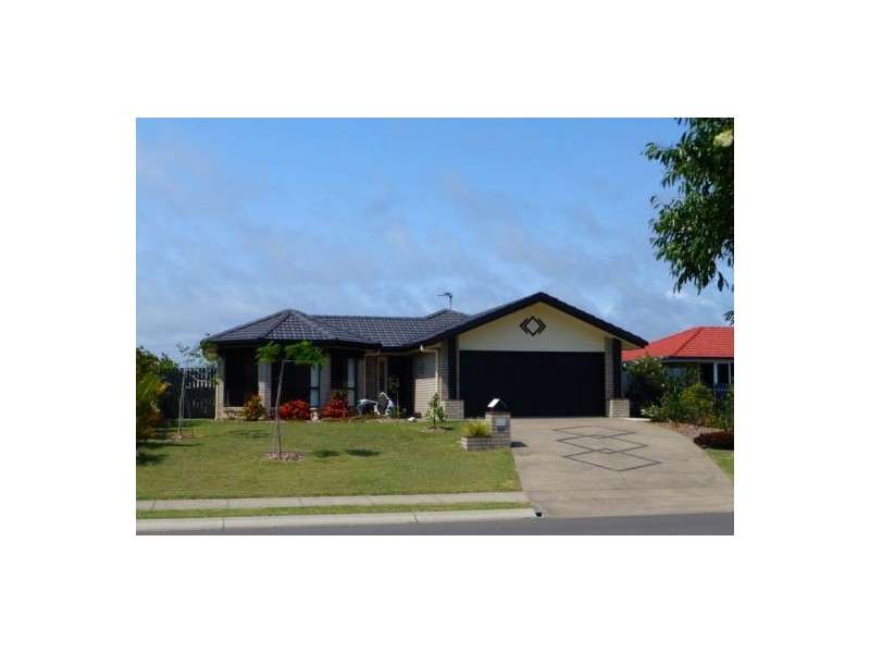 94 Wattle St, Point Vernon QLD 4655