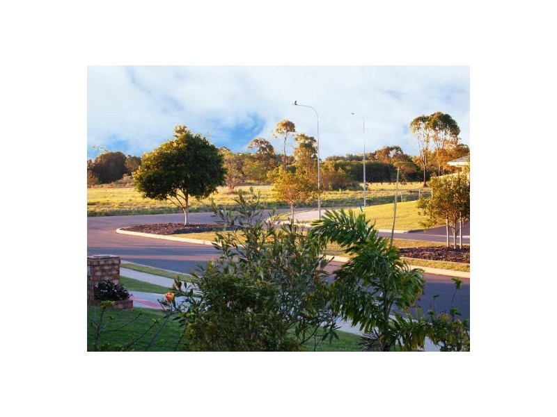 94 Wattle St, Point Vernon QLD 4655
