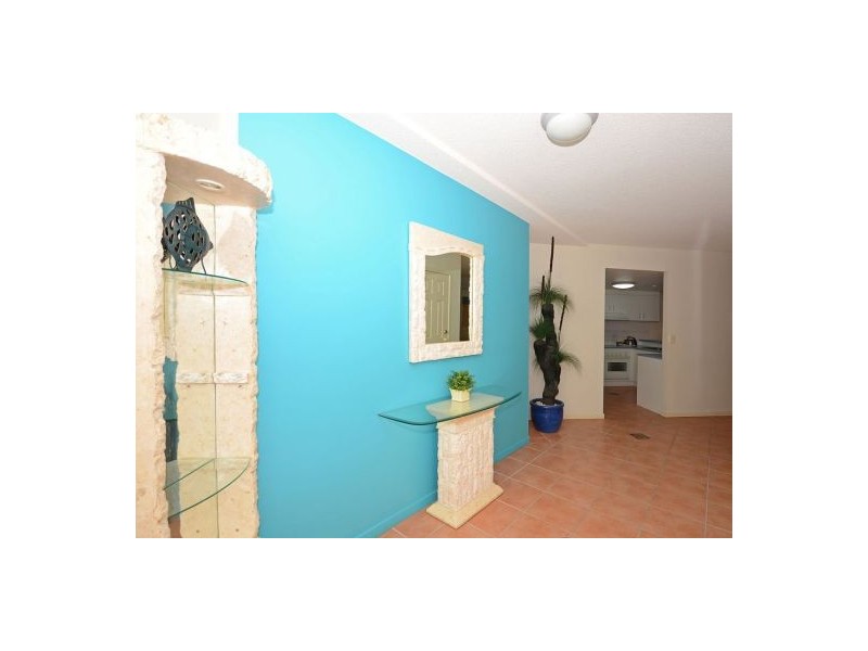 Unit 106 397 Esplanade, Torquay QLD 4655